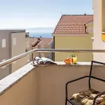Two-bedroom In Appartement *